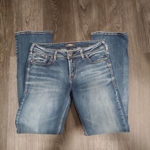 Silver Jeans Avery Size 32
